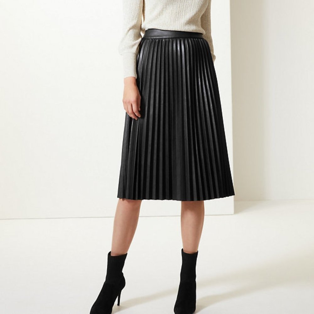 MONTEAU BLACK PLEATED FAUX LEATHER MIDI SKIRT Size M
